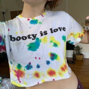 Booty is love cropped tee